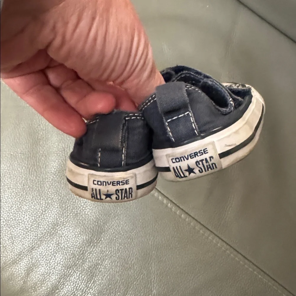 Converse Navy Blue Kids Sneakers with Velcro size 4